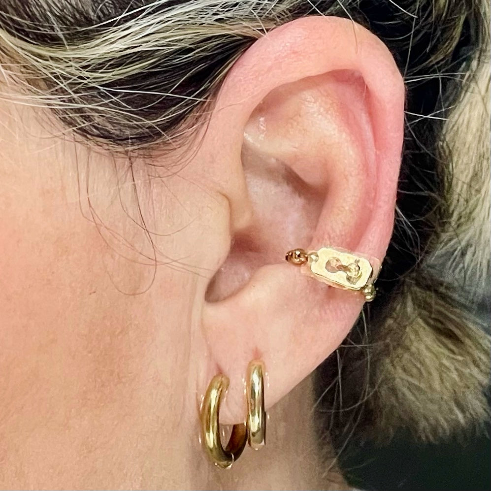 Ear cuff mini flange