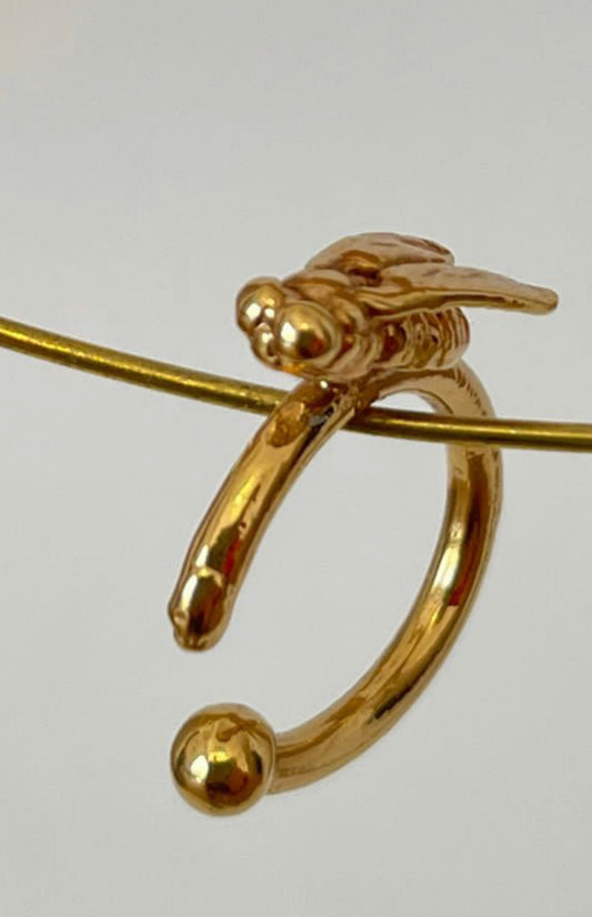 Ear cuff mini fly