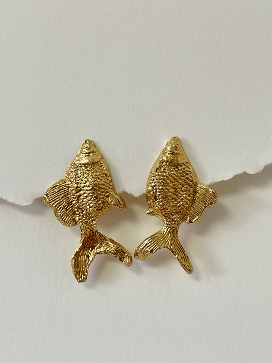 Gold fish earrings (pair) 